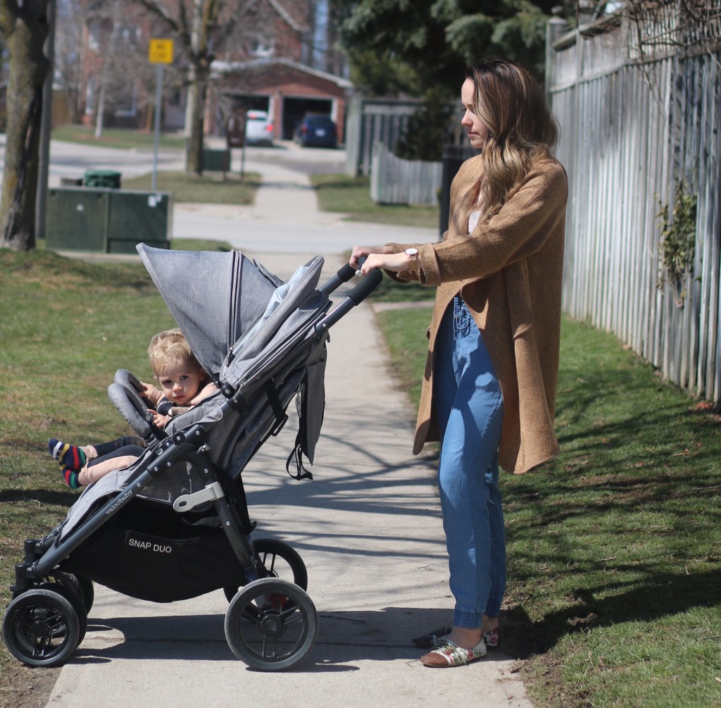 THE stroller for growing families! Living Travel Uncatagorized  