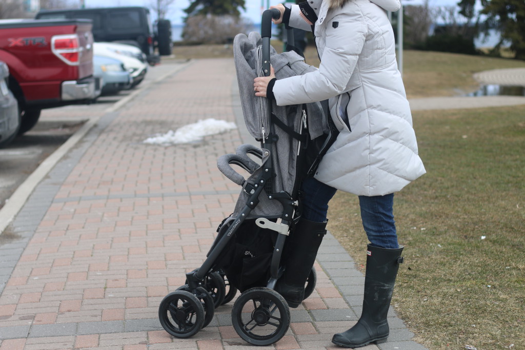 THE stroller for growing families! Living Travel Uncatagorized  