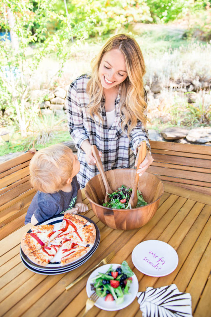 Outdoor Dining with Bed, Bath & Beyond: Homemade Pizza Dough & Salad Recipe Decor Food Living Recipes  