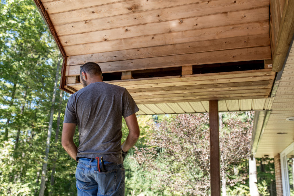 EXTERIOR FLIP REVEAL DIY Home Reno's  