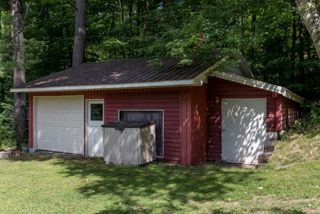 EXTERIOR FLIP REVEAL DIY Home Reno's  