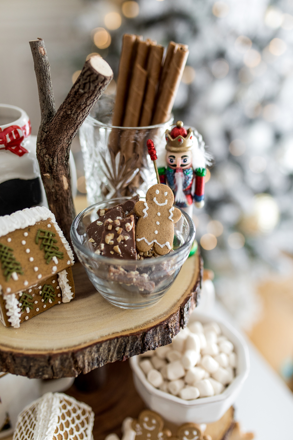 Gingerbread Buckets with Handles – Heart & Soul Home Decor